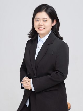 刘雯.jpg