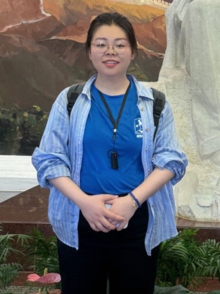 胡锦博.jpg